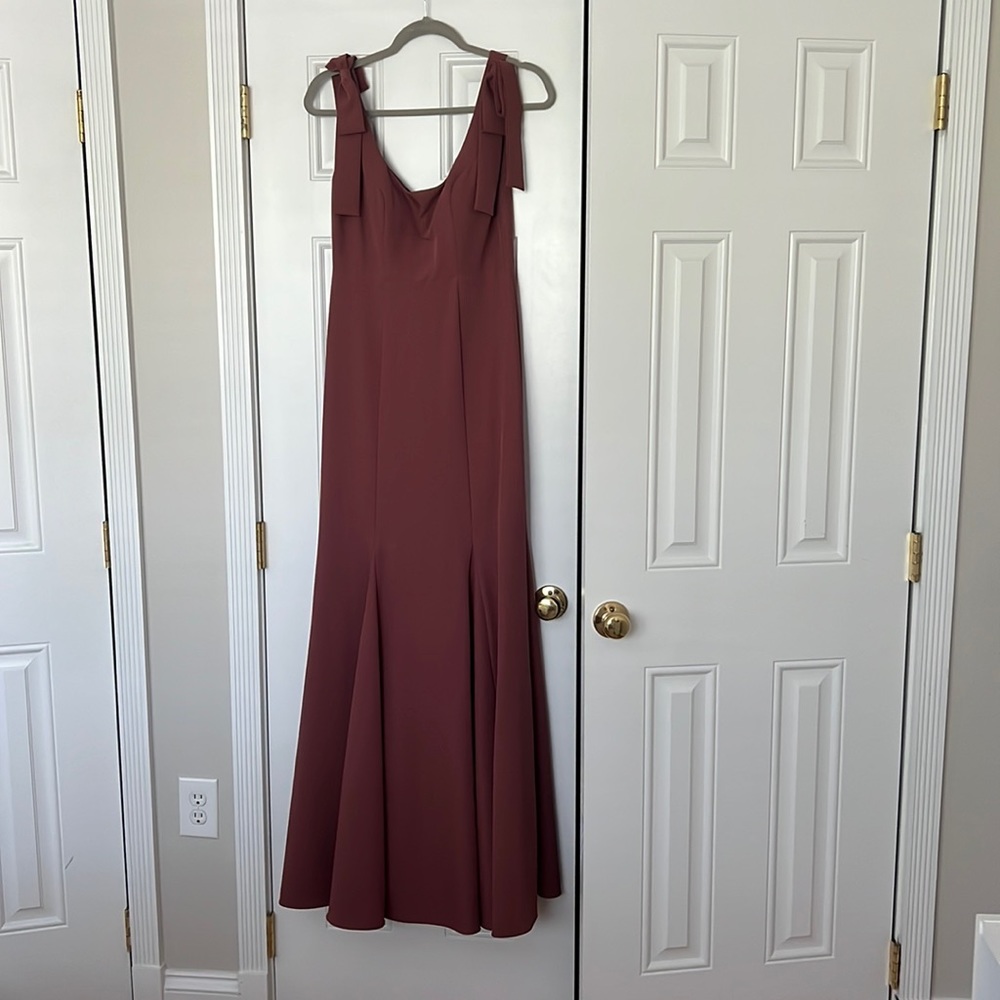 Revelry Nicole Crepe Dress in Dusty Rose